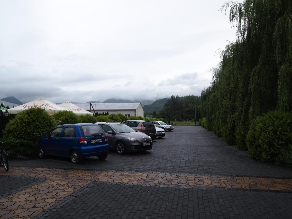 Tulipan Hotel Aquapark Vyshkove 外观 照片