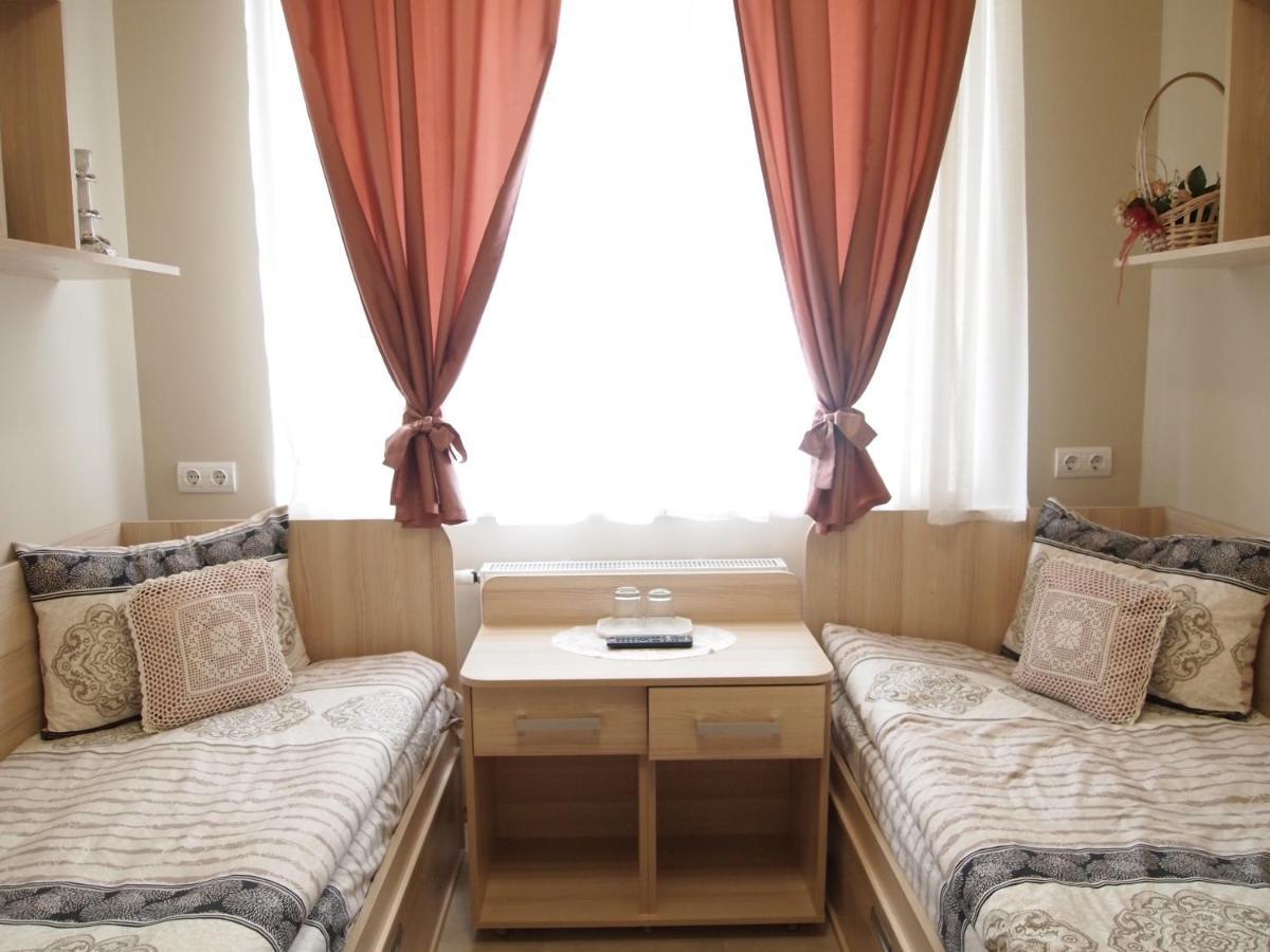 Tulipan Hotel Aquapark Vyshkove 外观 照片