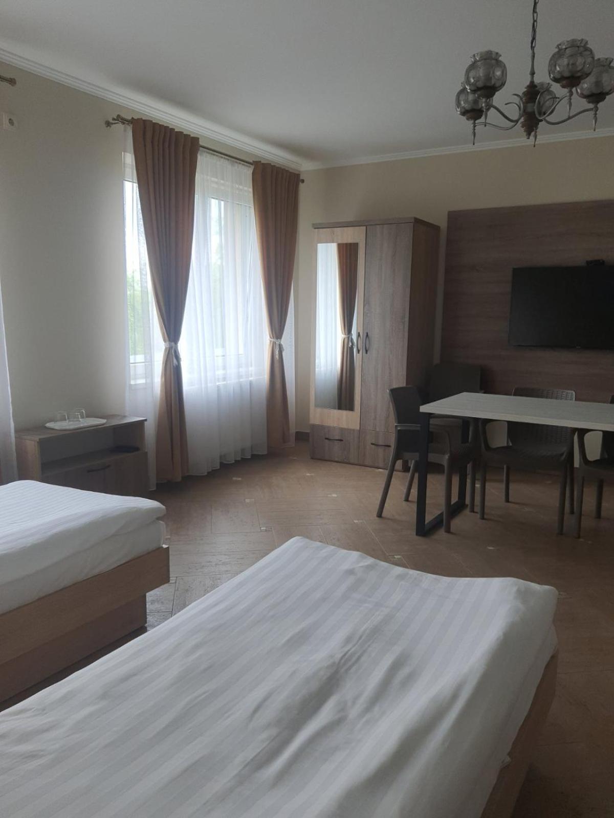 Tulipan Hotel Aquapark Vyshkove 外观 照片