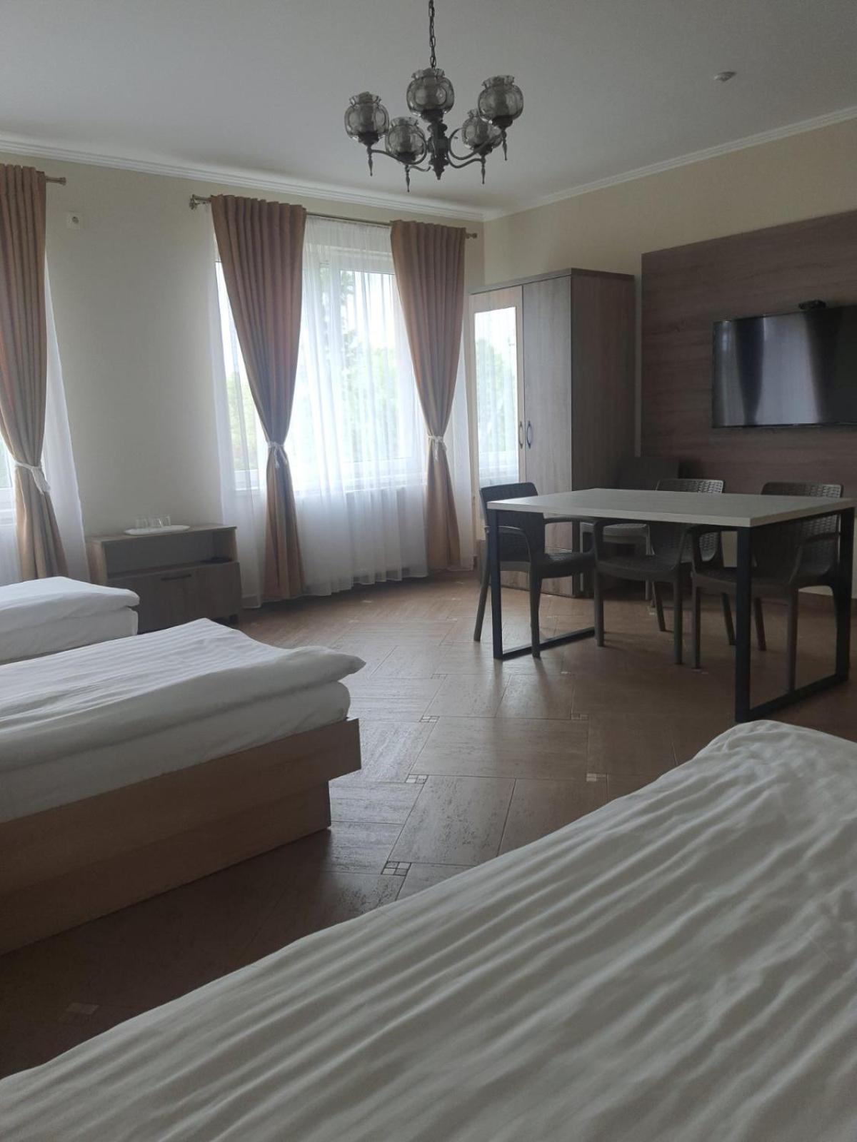 Tulipan Hotel Aquapark Vyshkove 外观 照片