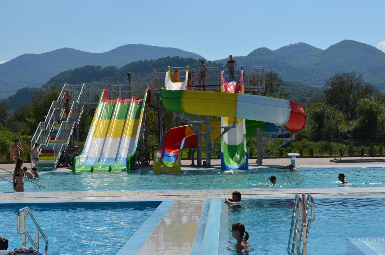 Tulipan Hotel Aquapark Vyshkove 外观 照片
